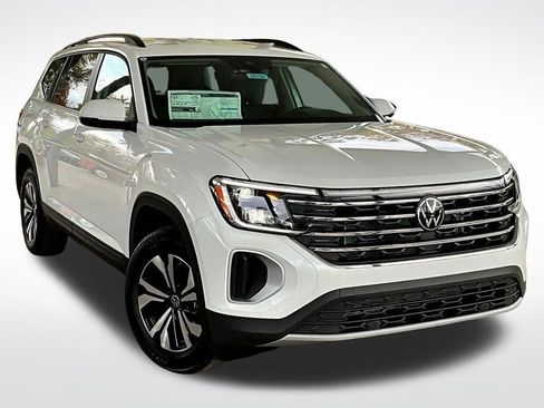 New 2026 Volkswagen Atlas SE image 11