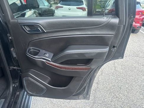 Used 2019 GMC Yukon SLT w/ Premium Edition image 13