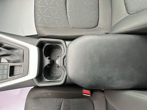 Used 2021 Toyota RAV4 XLE image 23