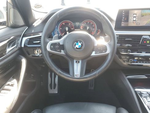 Used 2018 BMW M550i xDrive AWD/4WD image 32