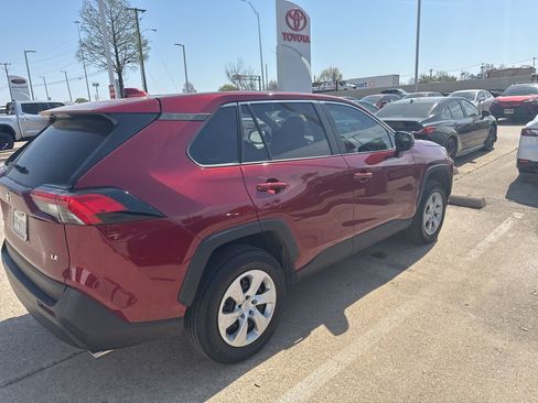 Used 2025 Toyota RAV4 LE image 4