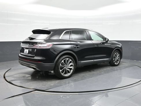 Used 2023 Lincoln Nautilus Reserve w/ Luxury Package FWD image 7