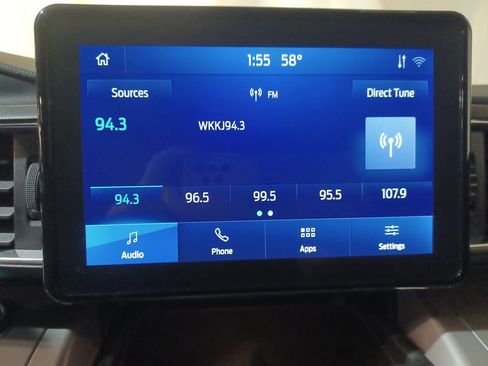 Used 2020 Ford Explorer XLT w/ Equipment Group 202A image 12