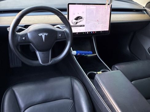 Used 2019 Tesla Model 3 Standard Range Plus image 7