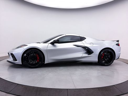 Used 2020 Chevrolet Corvette Stingray Preferred Cpe w/ 2LT Preferred Equipment Group RWD image 40