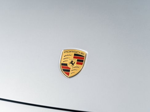 Used 2025 Porsche 911 Carrera S w/ Premium Package image 21