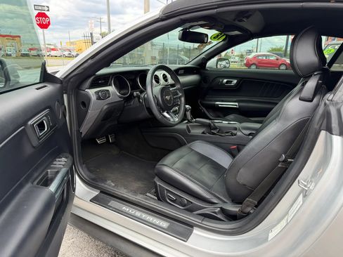 Used 2018 Ford Mustang Premium RWD image 11