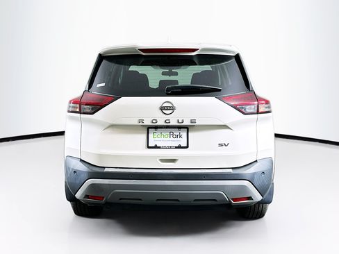 Used 2022 Nissan Rogue SV FWD image 7