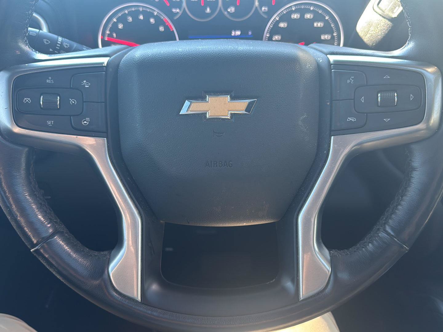 Used 2020 Chevrolet Silverado 1500 LTZ w/ LTZ Premium Package AWD/4WD image 12