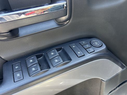 Used 2018 Chevrolet Silverado 1500 LTZ Z71 AWD/4WD image 14