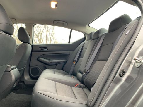 Used 2025 Nissan Altima 2.5 SV image 27