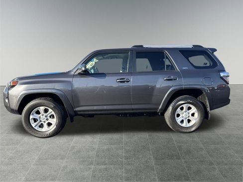 Used 2023 Toyota 4Runner SR5 image 2