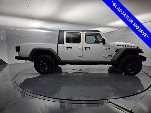 Used 2023 Jeep Gladiator Mojave w/ Trailer Tow Package image 10