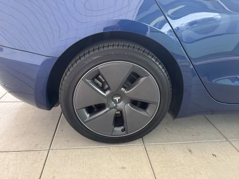 Used 2023 Tesla Model 3 Standard Range image 8