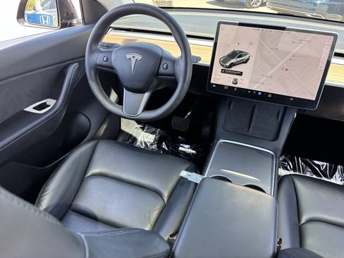 Used 2021 Tesla Model Y Long Range AWD/4WD image 12