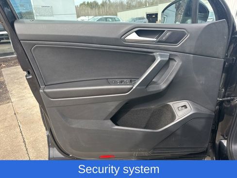 Used 2020 Volkswagen Tiguan SEL image 13