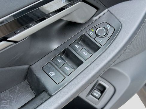 Certified 2025 BMW 530i image 24