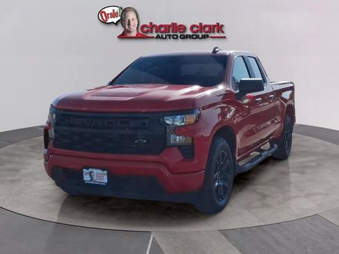 Used 2026 Chevrolet Silverado 1500 Custom w/ Turbomax Blackout Package RWD image 1