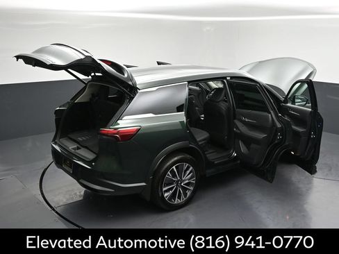 Certified 2026 INFINITI QX60 Luxe w/ Cargo Package AWD/4WD image 35