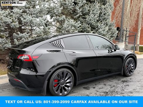 Used 2024 Tesla Model Y Performance image 10