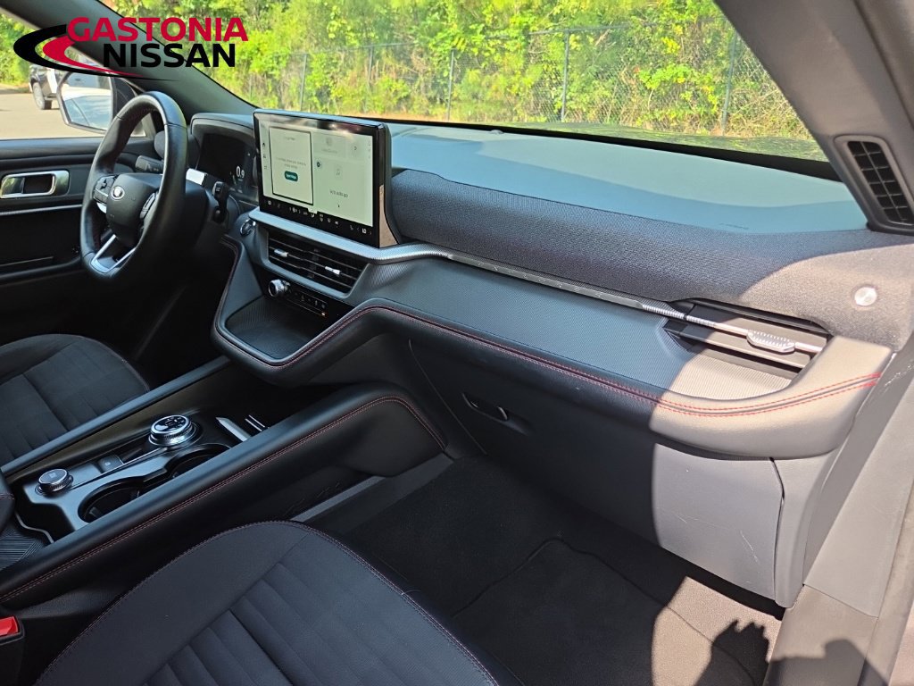 Used 2025 Ford Explorer ST-Line AWD/4WD image 43