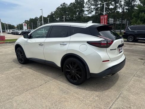 Used 2023 Nissan Murano SV w/ SV Midnight Edition Package FWD image 3