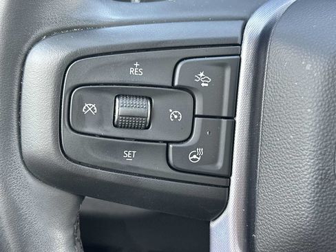 Used 2023 GMC Yukon SLT w/ SLT Luxury Package RWD image 26