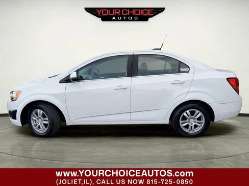 Used 2016 Chevrolet Sonic LT FWD image 2