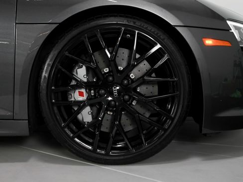 Used 2018 Audi R8 V10 plus AWD/4WD image 34