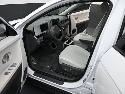 Certified 2023 Hyundai Ioniq 5 SEL image 12