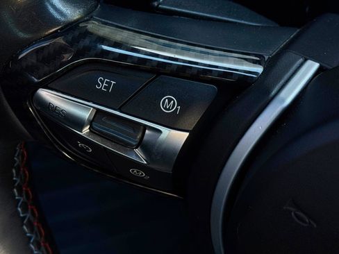 Used 2018 BMW M4 Convertible image 16