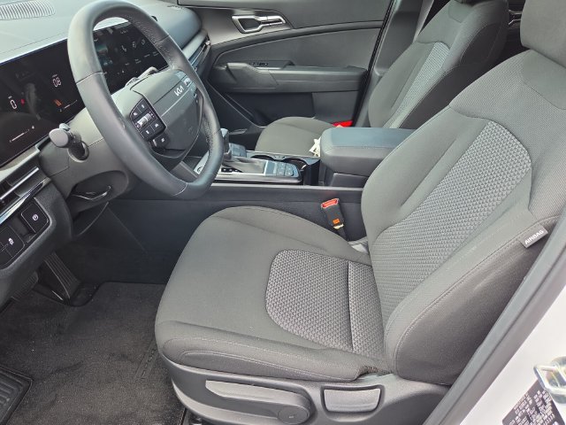 Certified 2026 Kia Sportage LX AWD/4WD image 10