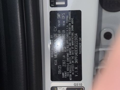 New 2025 Kia K4 EX image 30