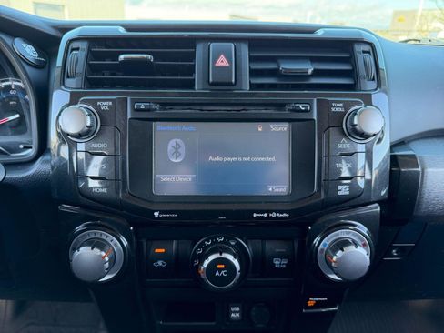 Used 2019 Toyota 4Runner TRD Off-Road Premium image 6