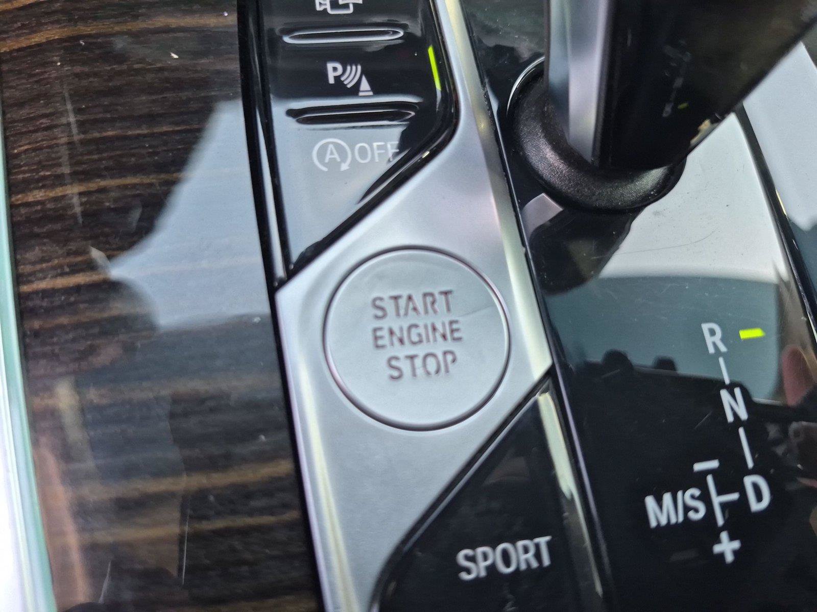 Used 2020 BMW X7 xDrive40i w/ Premium Package AWD/4WD image 28