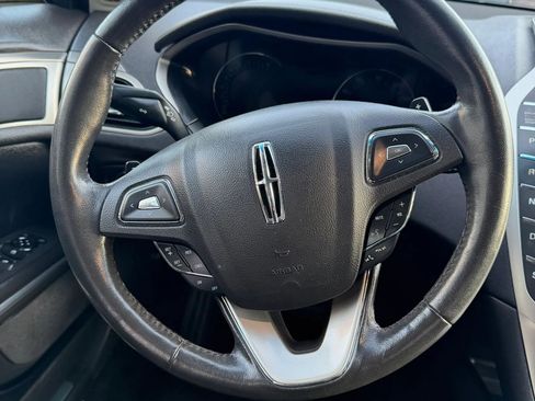 Used 2013 Lincoln MKZ AWD image 17