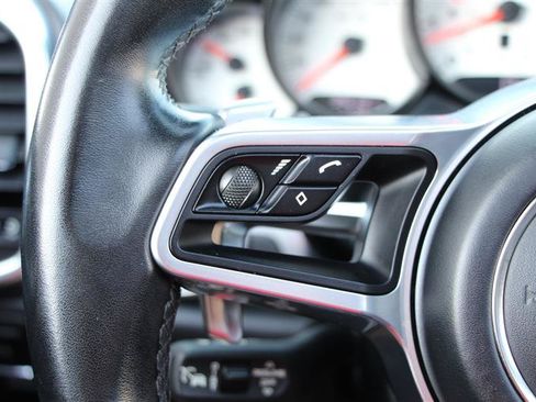 Used 2018 Porsche Cayenne GTS AWD/4WD image 17