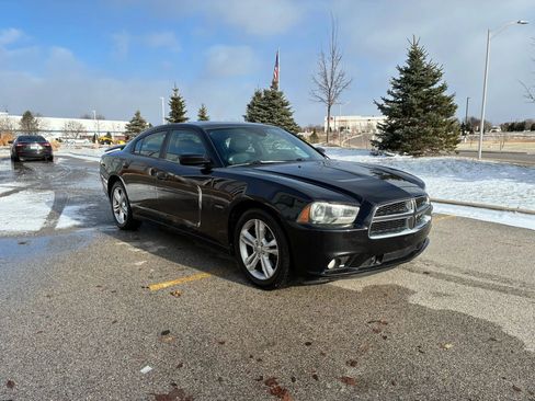 Used 2011 Dodge Charger R/T image 4