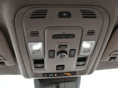 Used 2021 Cadillac Escalade Premium Luxury Platinum w/ Heavy-Duty Trailer Package image 32