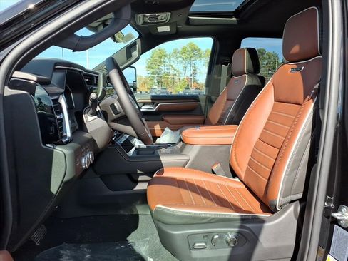 New 2026 GMC Sierra 2500 Denali Ultimate image 12