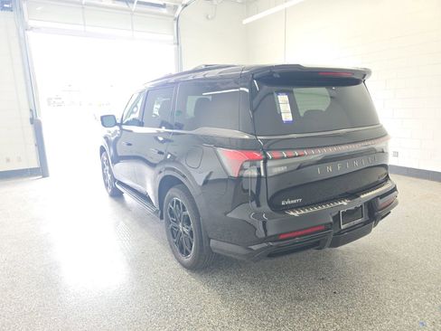 New 2026 INFINITI QX80 4WD w/ Sport Exterior Package image 3