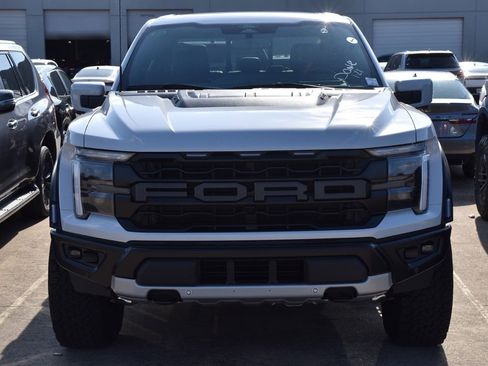 Used 2025 Ford F150 Raptor image 3