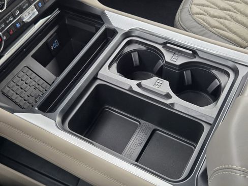 New 2026 Ford F450 Platinum w/ Platinum Plus Package image 23