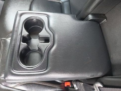 Used 2018 Jeep Compass Limited AWD/4WD image 37