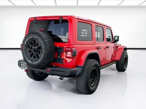 Used 2021 Jeep Wrangler Unlimited Rubicon AWD/4WD image 4