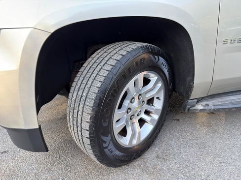 Used 2015 Chevrolet Suburban LT AWD/4WD image 26