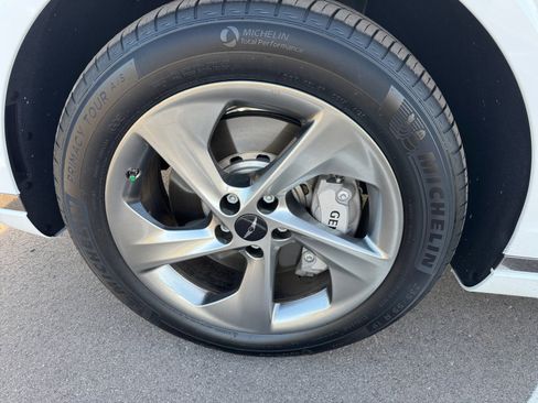 Used 2026 Genesis GV70 2.5T Select image 26