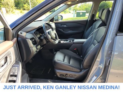 Certified 2023 Nissan Rogue SL w/ SL Premium Package AWD/4WD image 14