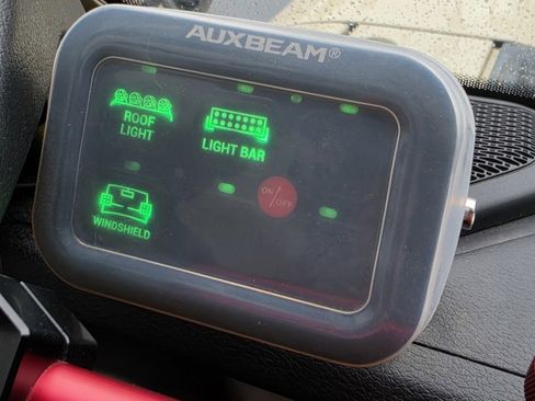 Used 2020 Jeep Gladiator Rubicon AWD/4WD image 16
