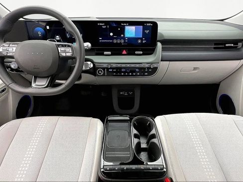 Used 2025 Hyundai Ioniq 5 Limited image 16